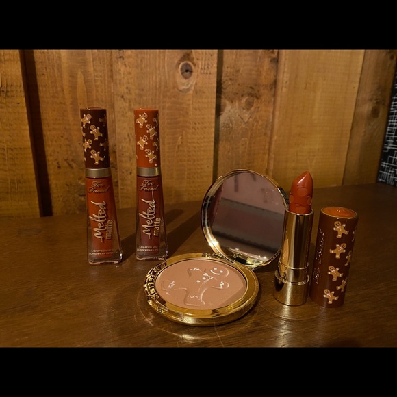 Too Faced Gingerbread Product Giftbox - Picture 5 of 9